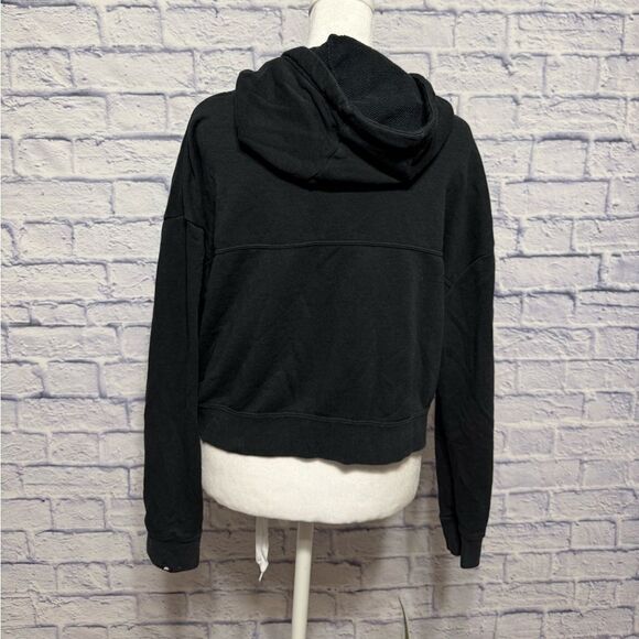 NIKE
NSW RALLY METALLIC PULLOVER HOODIE - Picture 12 of 12